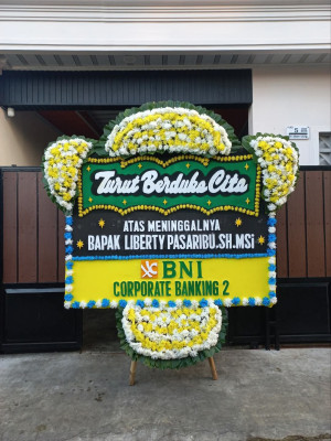 Papan Bunga Duka di Lingga